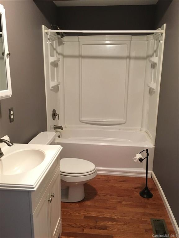 71 Lollis Road Candler, NC 28715 - Photo 8 of 10 Gallery Image 8