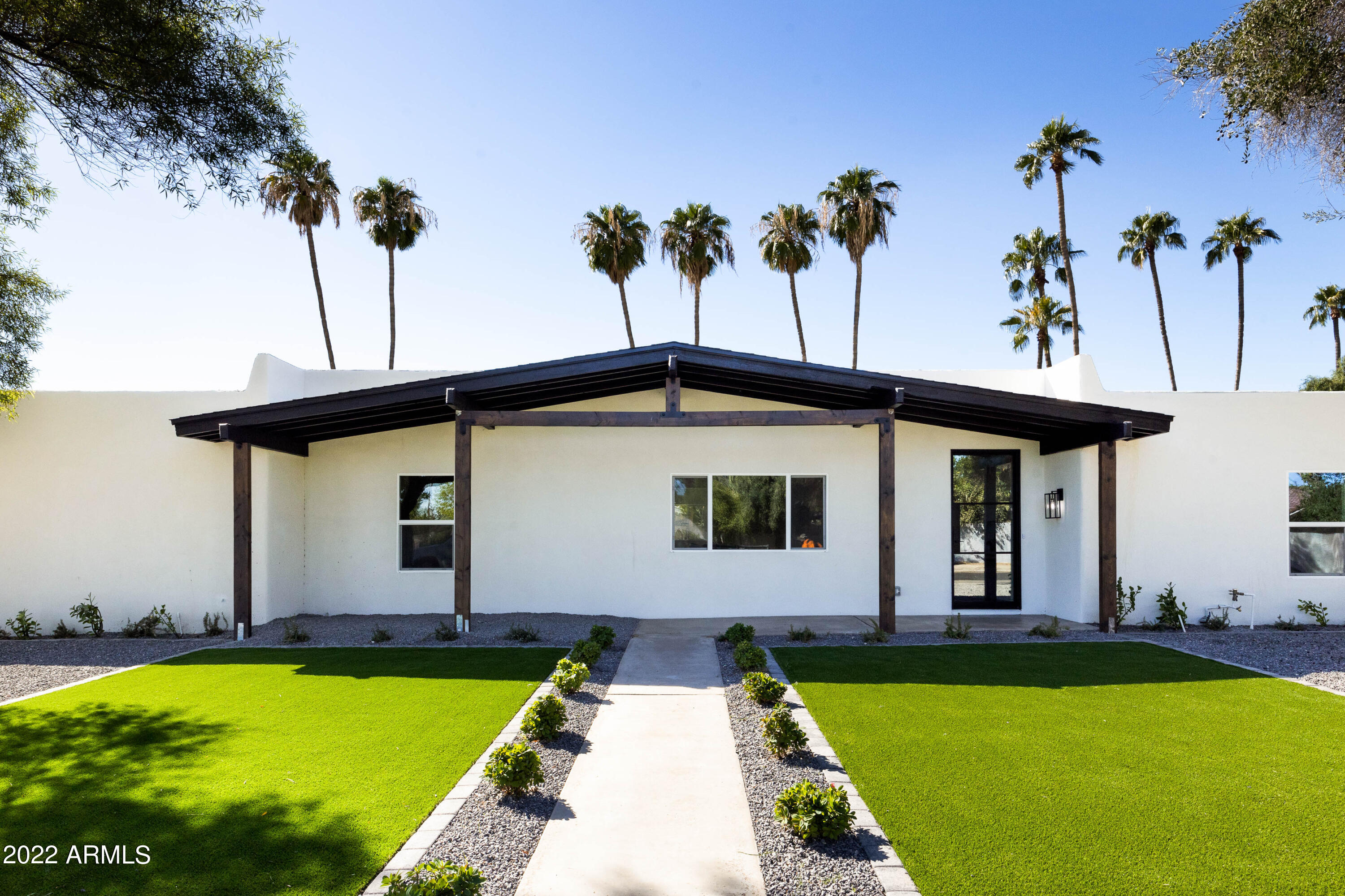 13402 North 58th Place Scottsdale, AZ 85254 - Photo 1 of 24 Welcome Home