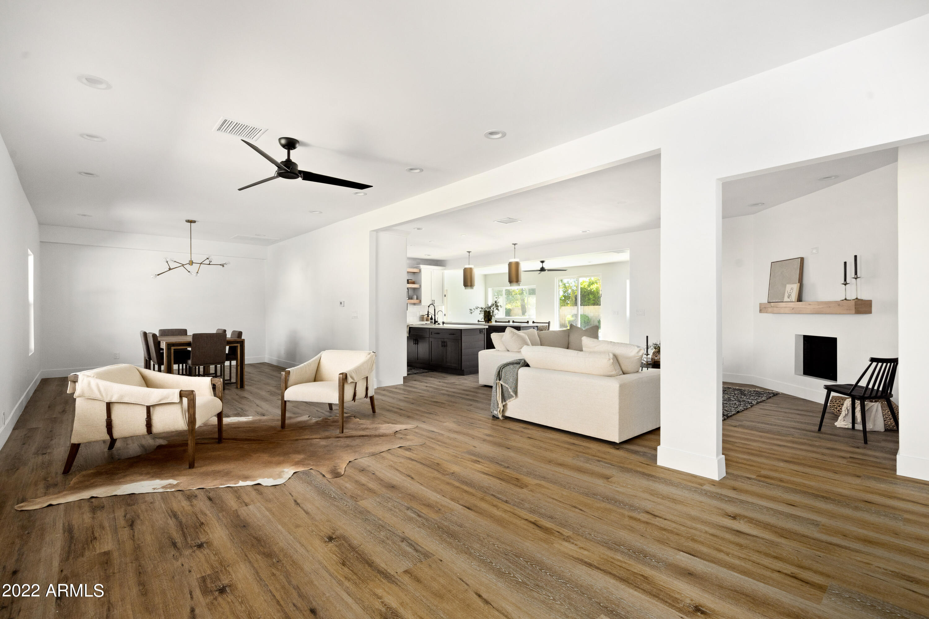 13402 North 58th Place Scottsdale, AZ 85254 - Photo 11 of 24 Living Room and Formal Dining