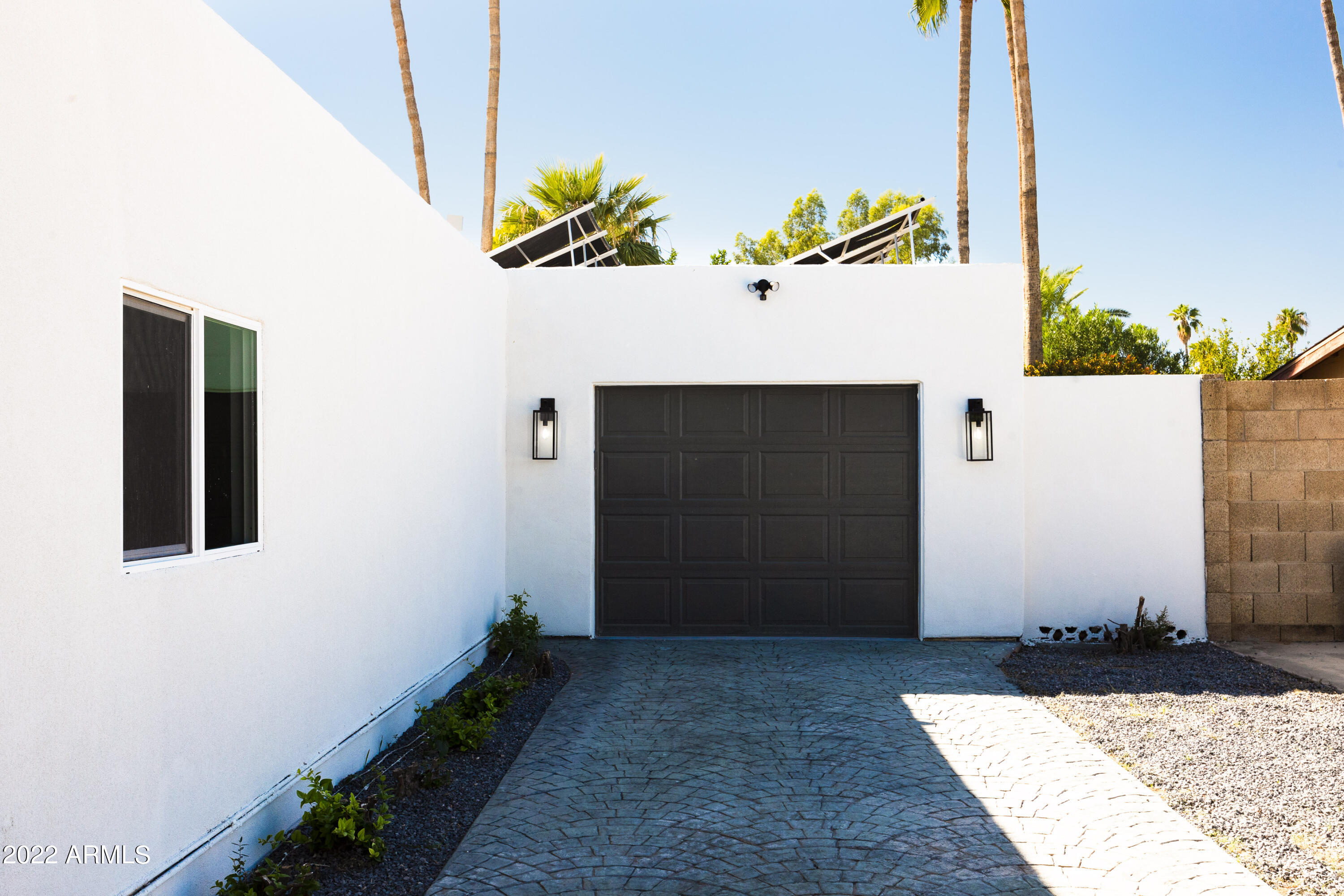 13402 North 58th Place Scottsdale, AZ 85254 - Photo 24 of 24 Garage