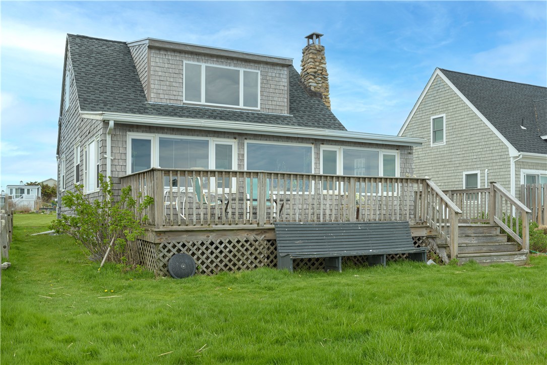 32 Calef Avenue Narragansett, RI 02882 - Photo 17 of 38