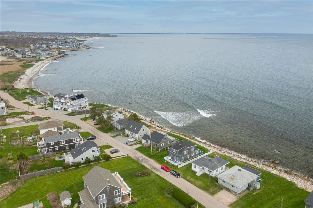 32 Calef Avenue Narragansett, RI 02882 - Photo 22 of 38
