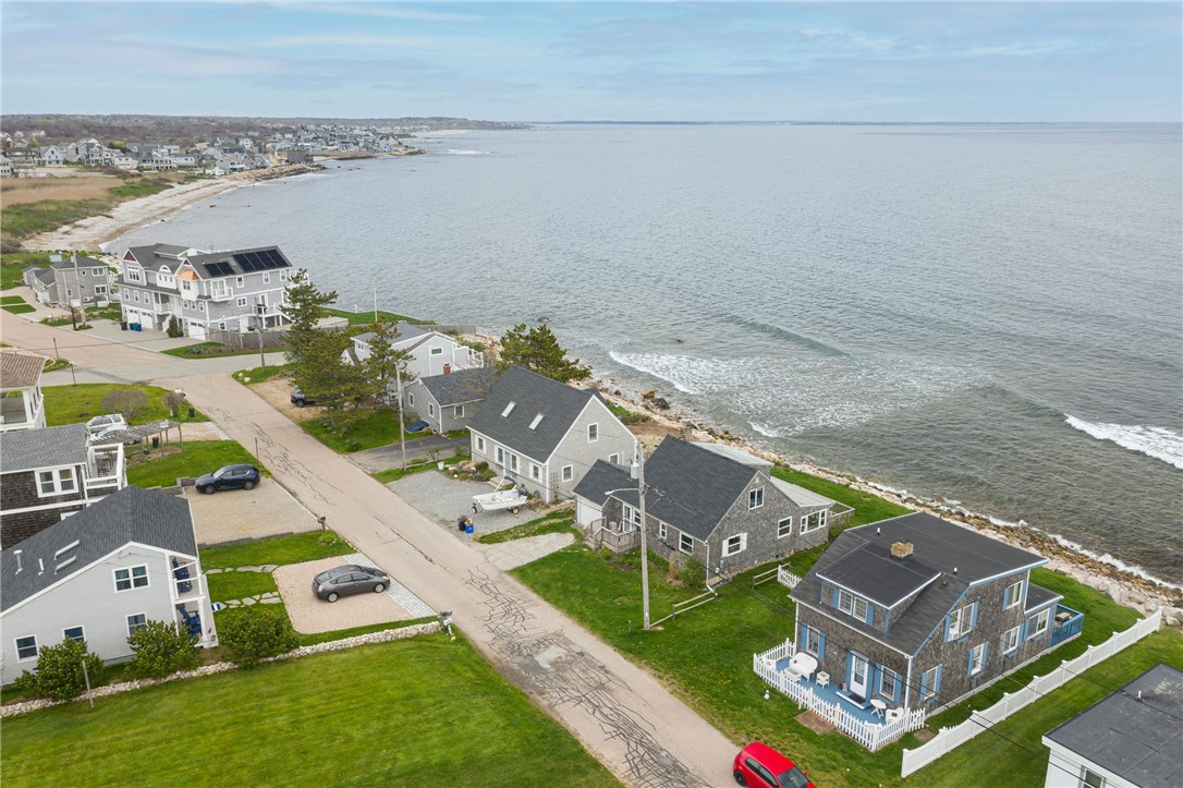 32 Calef Avenue Narragansett, RI 02882 - Photo 23 of 38