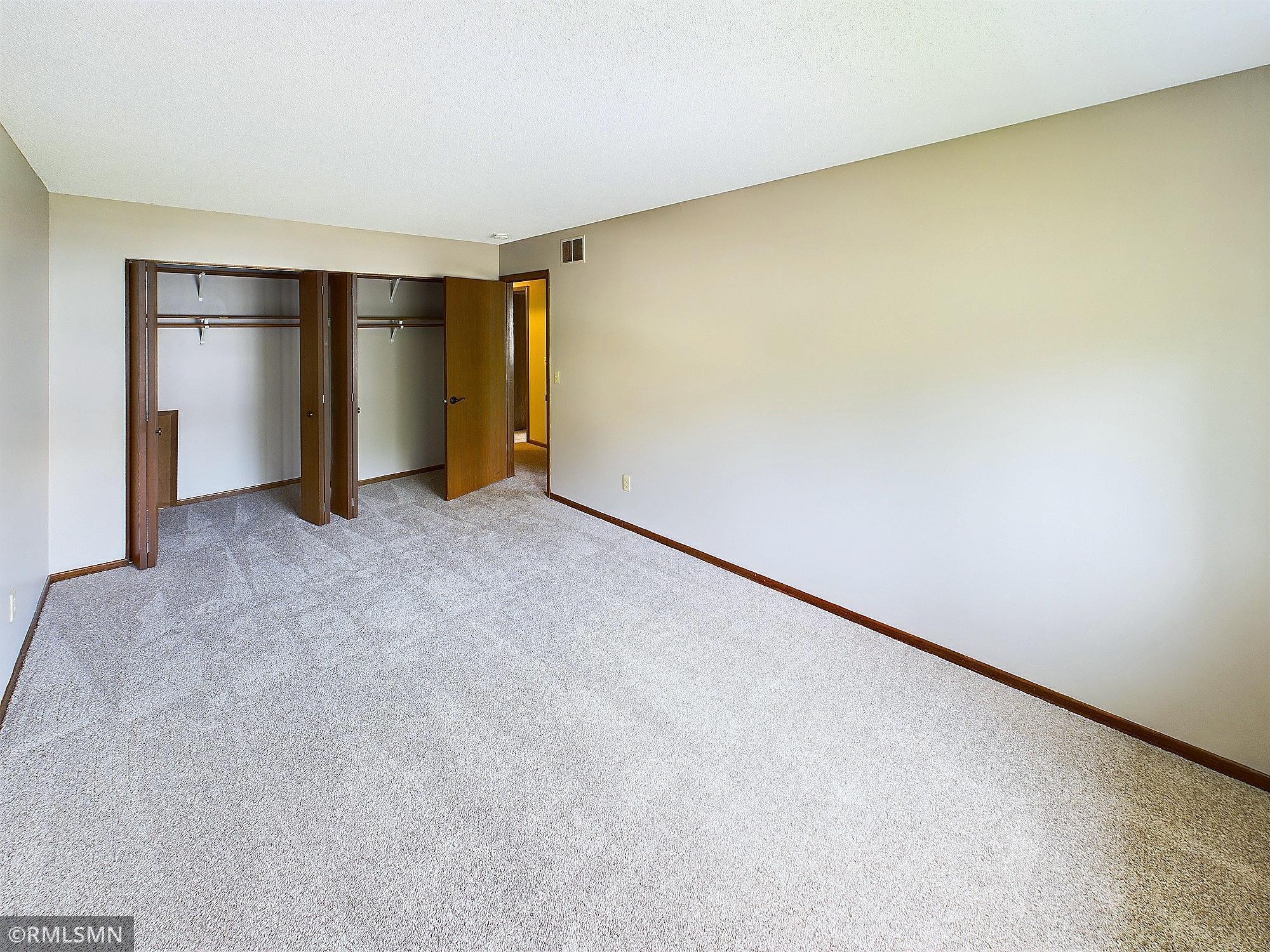 9343 Ranchview Lane North Maple Grove, MN 55369 - Photo 8 of 14