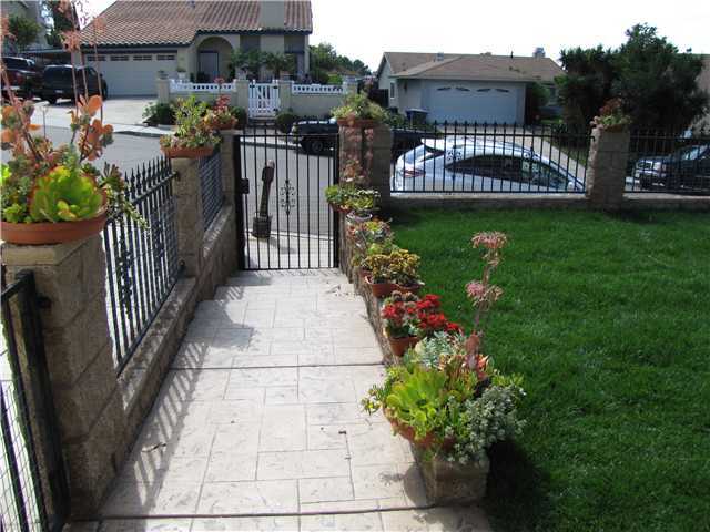 9026 Akard Street Spring Valley, CA 91977 - Photo 7 of 25 Gallery Image 7