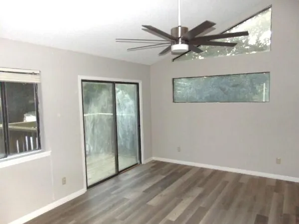 $1,500 | 398 Country Club Boulevard, Unit B3, Summerville, SC 29483