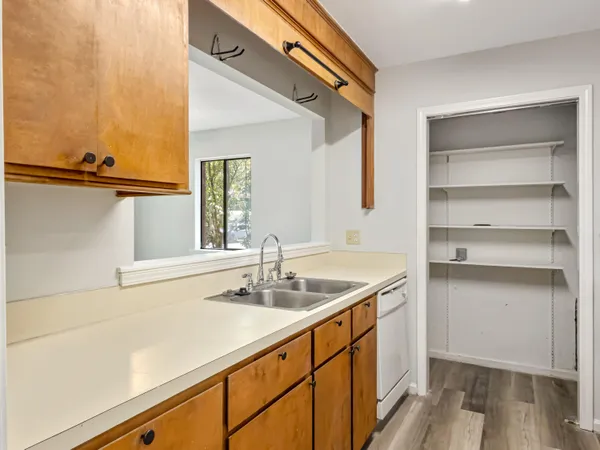 $1,500 | 398 Country Club Boulevard, Unit B3, Summerville, SC 29483
