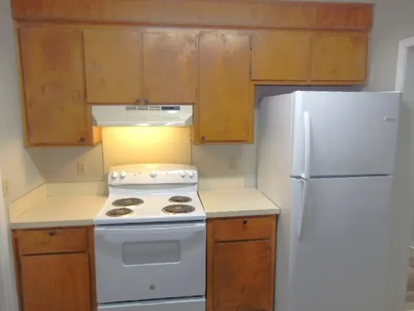 $1,500 | 398 Country Club Boulevard, Unit B3, Summerville, SC 29483