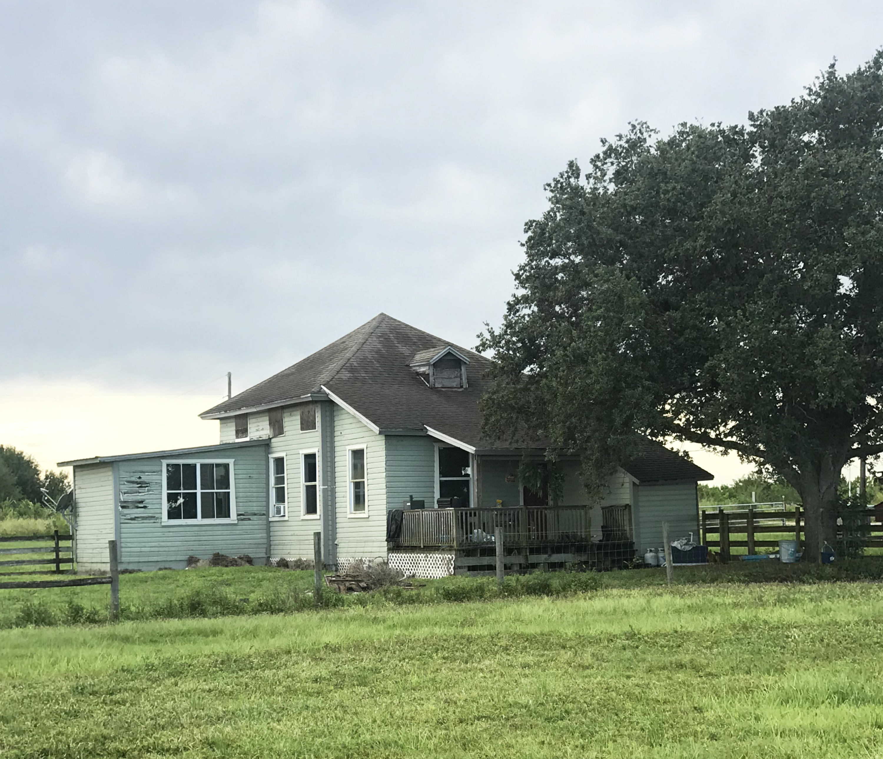 4200 South Header Canal Road Fort Pierce, FL 34945 - Photo 2 of 14 House from SE