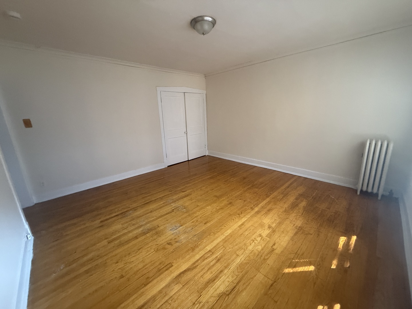 104 Lincoln Avenue, Unit 2E Riverside, IL 60546 - Photo 3 of 11 Gallery Image 3