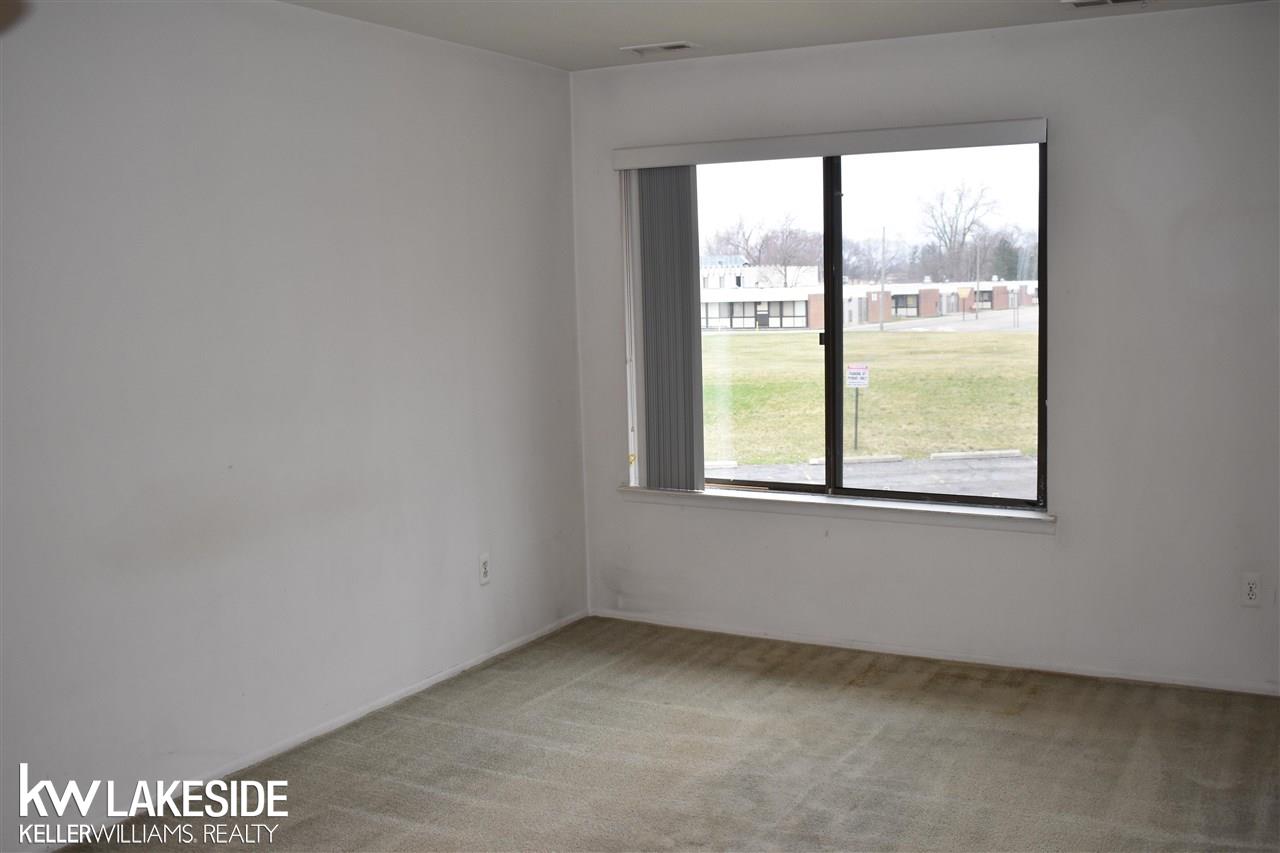 4985 East 10 Mile Road Warren, MI 48091 - Photo 9 of 12 50069974-8.JPG