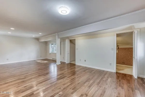 $525,000 | 431 Brentwood Pvt Drive, Blountville, TN 37617