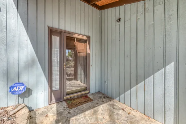 $525,000 | 431 Brentwood Pvt Drive, Blountville, TN 37617