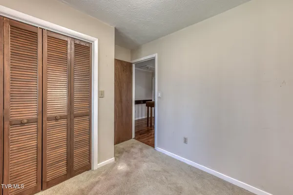 $525,000 | 431 Brentwood Pvt Drive, Blountville, TN 37617