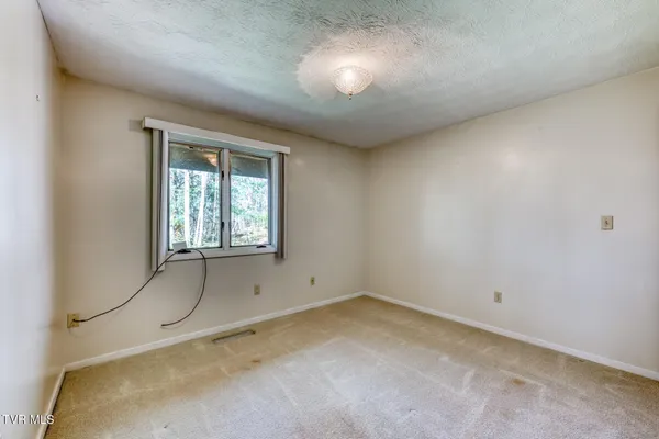 $525,000 | 431 Brentwood Pvt Drive, Blountville, TN 37617