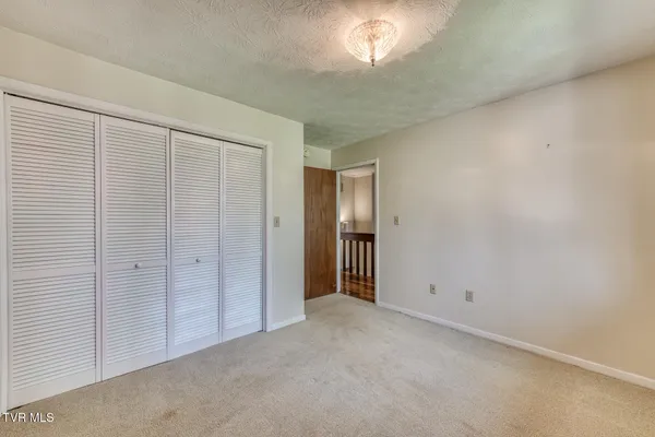 $525,000 | 431 Brentwood Pvt Drive, Blountville, TN 37617