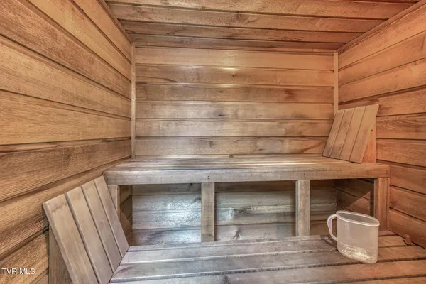 $525,000 | 431 Brentwood Pvt Drive, Blountville, TN 37617