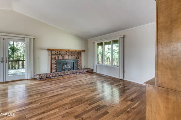 $525,000 | 431 Brentwood Pvt Drive, Blountville, TN 37617