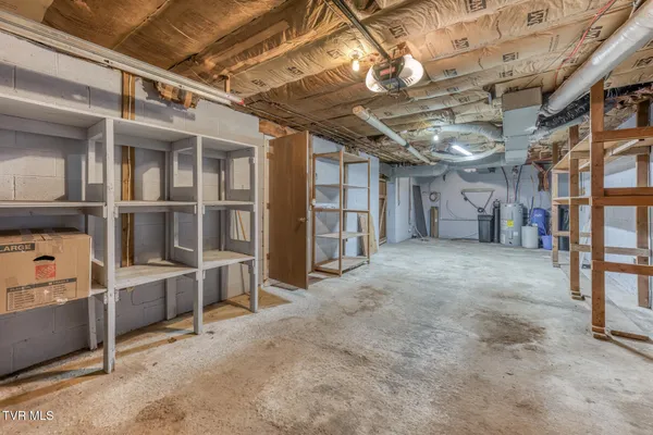 $525,000 | 431 Brentwood Pvt Drive, Blountville, TN 37617