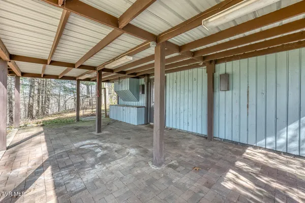 $525,000 | 431 Brentwood Pvt Drive, Blountville, TN 37617
