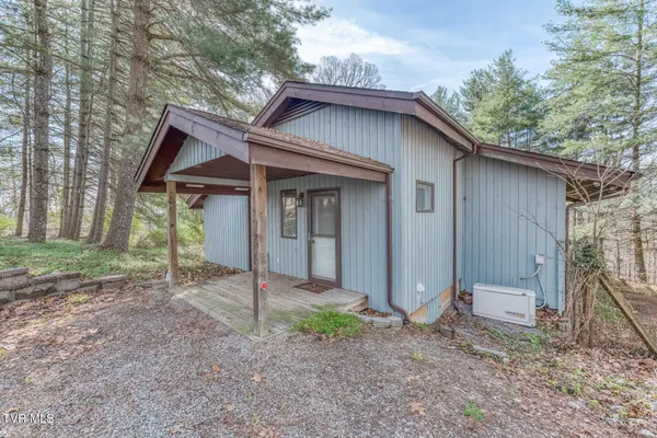 $525,000 | 431 Brentwood Pvt Drive, Blountville, TN 37617