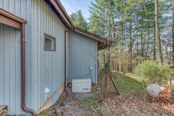 $525,000 | 431 Brentwood Pvt Drive, Blountville, TN 37617