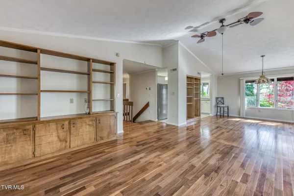 $525,000 | 431 Brentwood Pvt Drive, Blountville, TN 37617