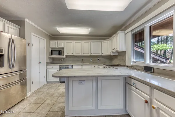 $525,000 | 431 Brentwood Pvt Drive, Blountville, TN 37617