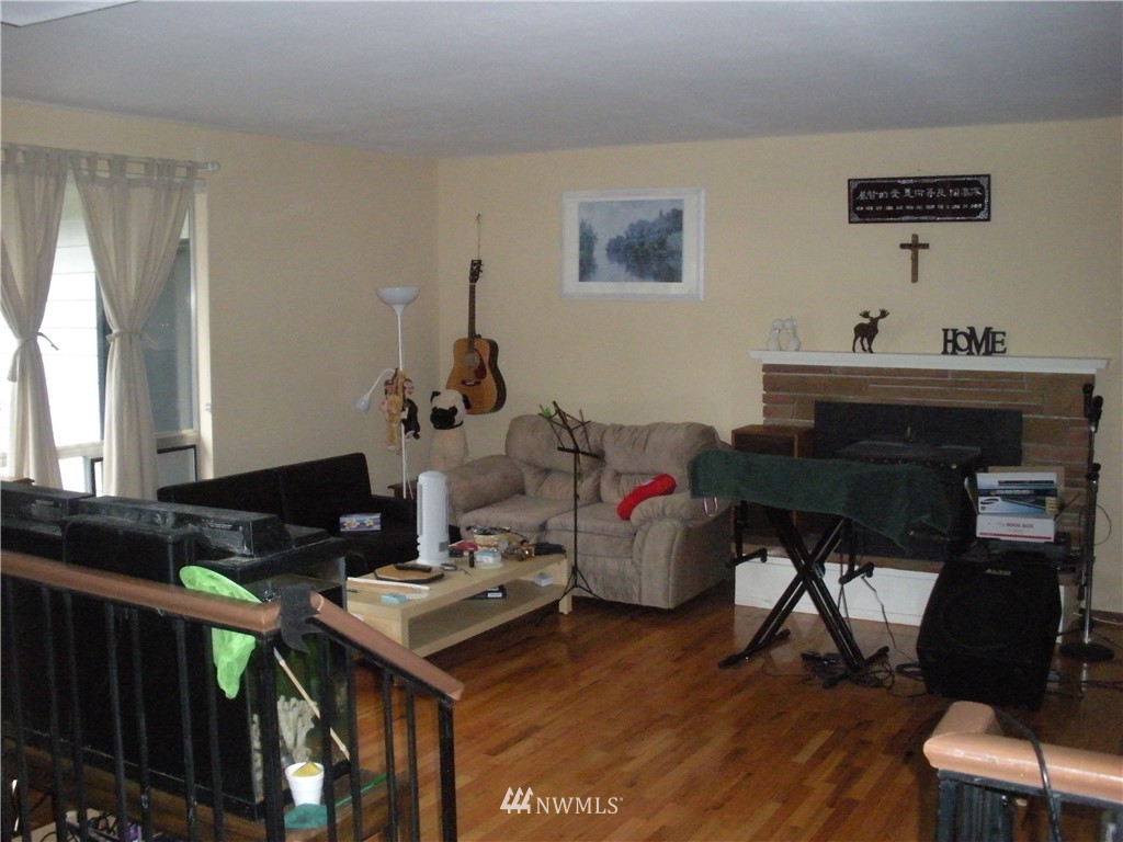 14320 Southeast 144th Street Renton, WA 98059 - Photo 5 of 12 Gallery Image 5