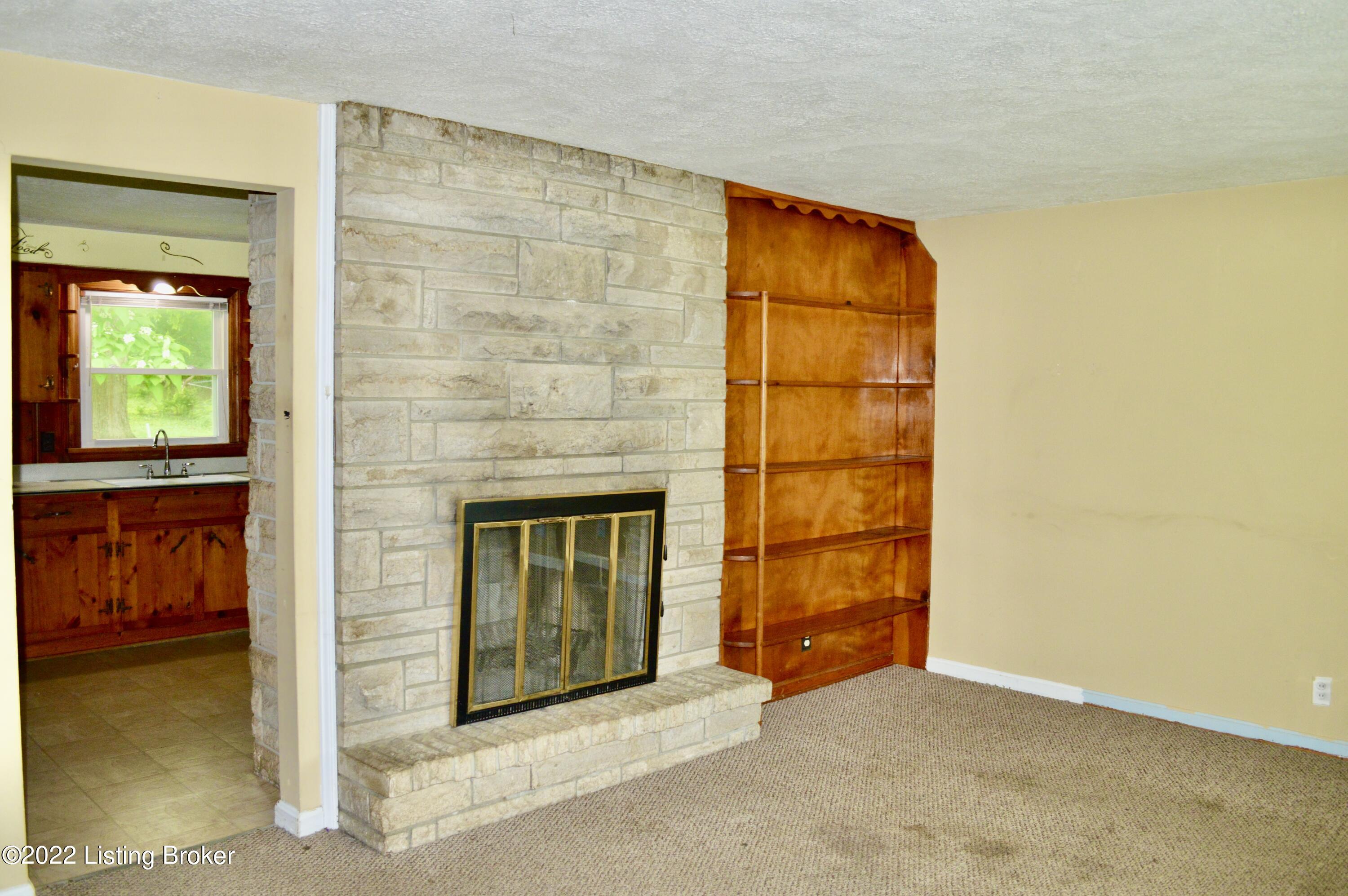 8000 Bluebonnet Road Louisville, KY 40258 - Photo 6 of 15 2054FFB7-8025-415F-A1FB-1A7DAD333BB3_1_2