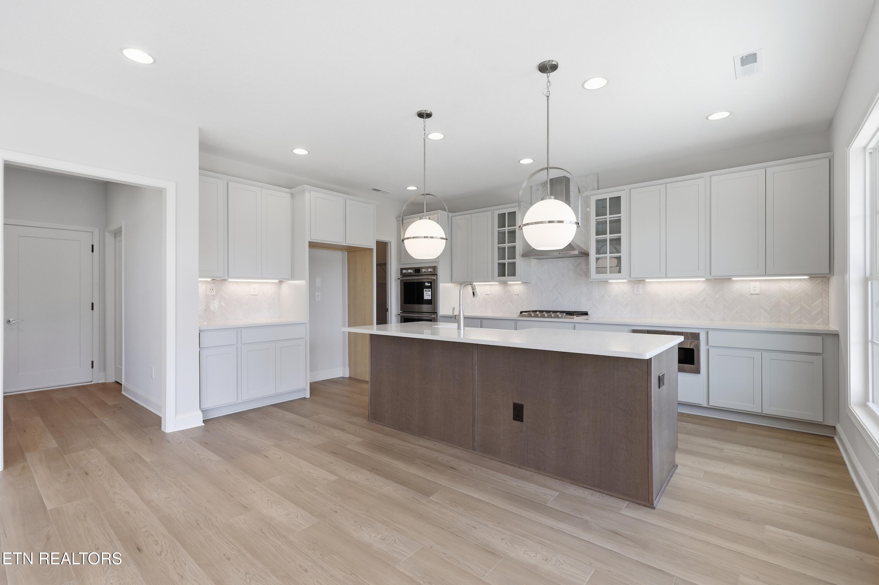 1888 Hickory Reserve Road Knoxville, TN 37932 - Photo 7 of 23 Kitchen