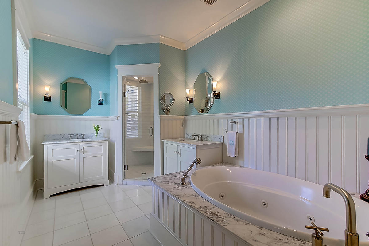 19 Hopetown Road Mount Pleasant, SC 29464 - Photo 22 of 39 Master Bath