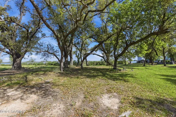 $295,000 | Oak Lane, Hackberry, LA 70645