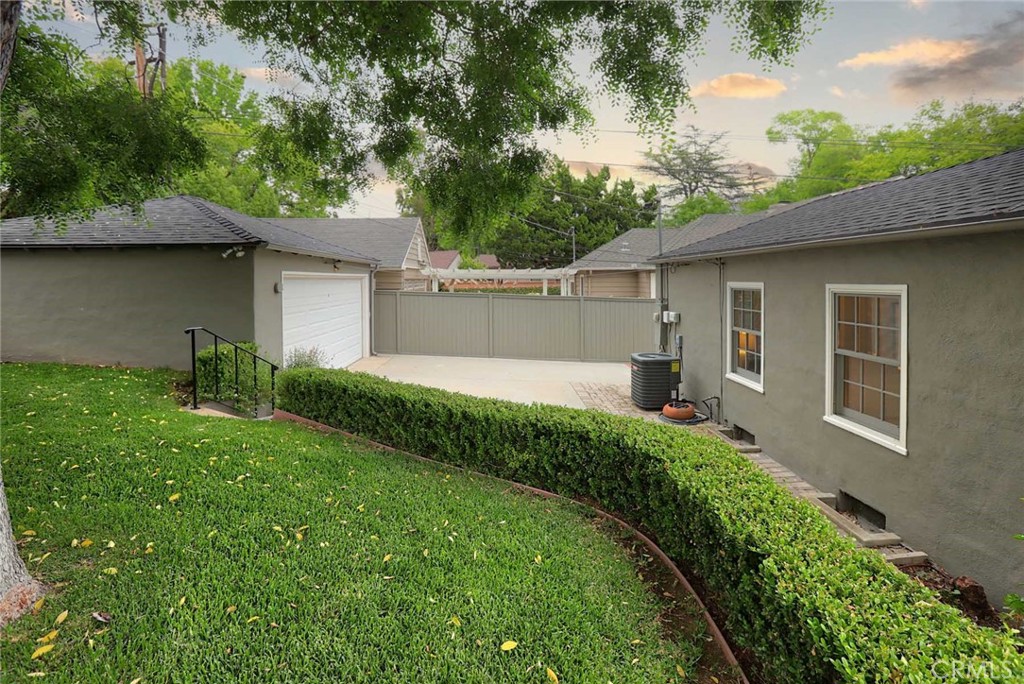 210 Sierra View Road Pasadena, CA 91105 - Photo 50 of 65 a view of a back yard of the house