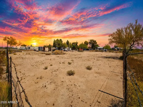 $229,900 | 32848 North Center Street, Wittmann, AZ 85361
