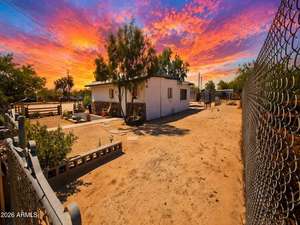 $229,900 | 32848 North Center Street, Wittmann, AZ 85361