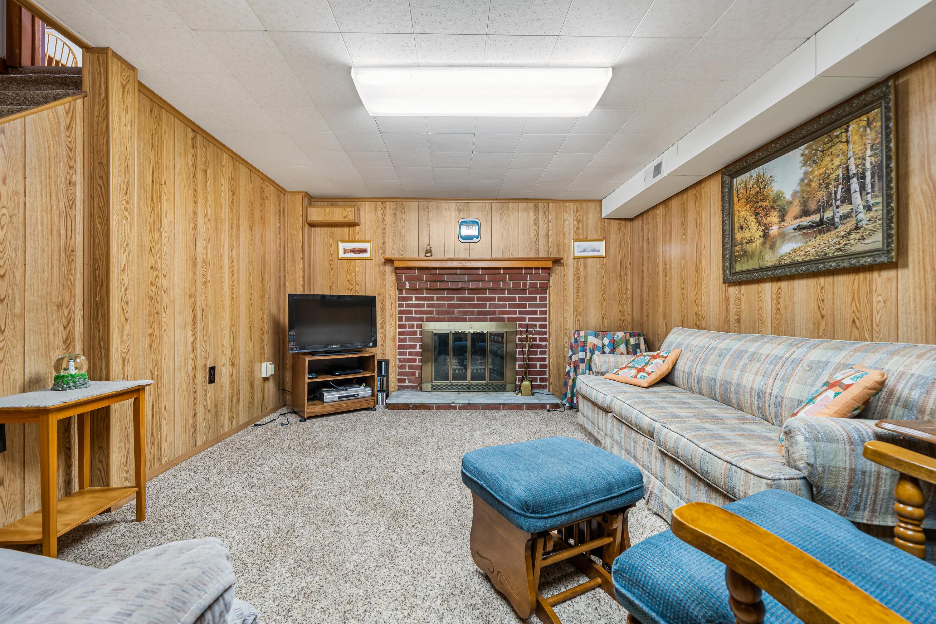 109 Lynfield Road Bristol, TN 37620 - Photo 19 of 28 109 Lynfield Road (38 of 42)