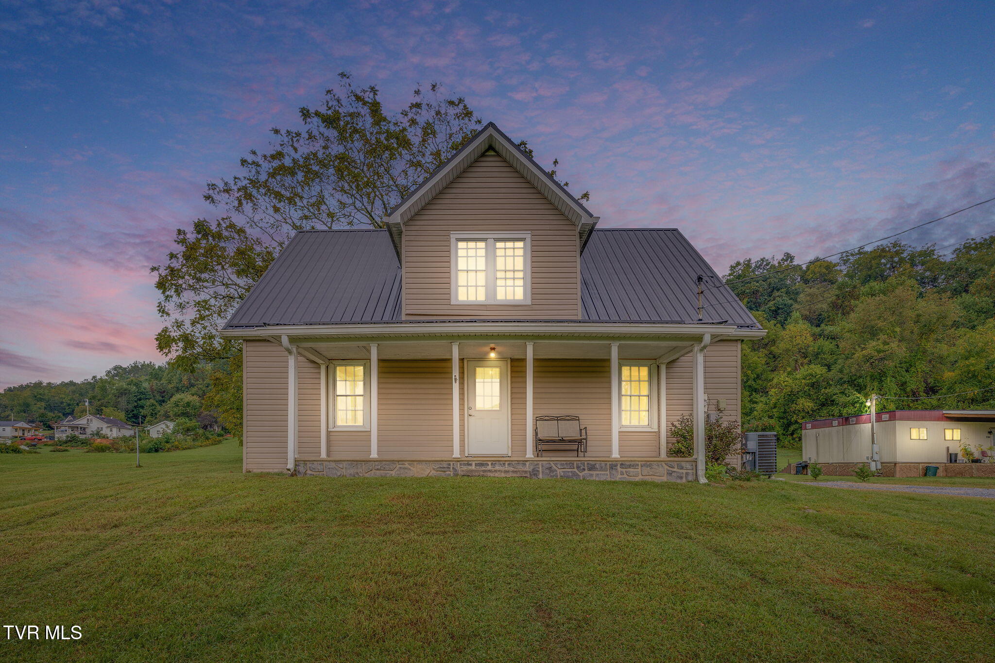 2108 State Line Road Elizabethton, TN 37643 - Photo 1 of 38 001a