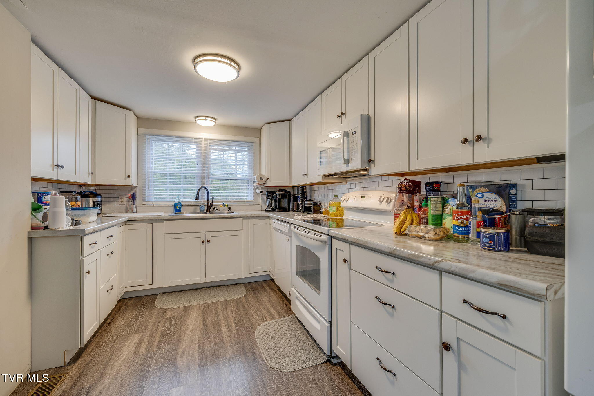 2108 State Line Road Elizabethton, TN 37643 - Photo 14 of 38 013