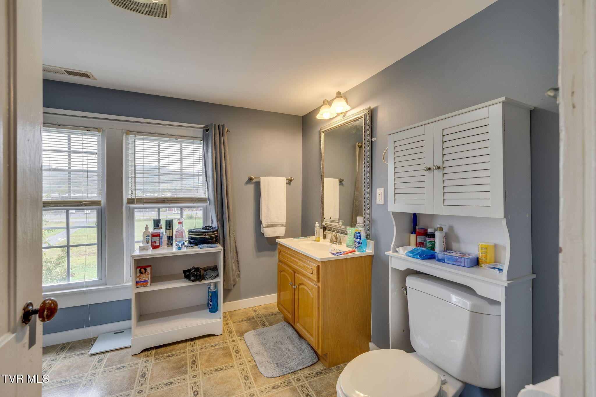 2108 State Line Road Elizabethton, TN 37643 - Photo 24 of 38 023