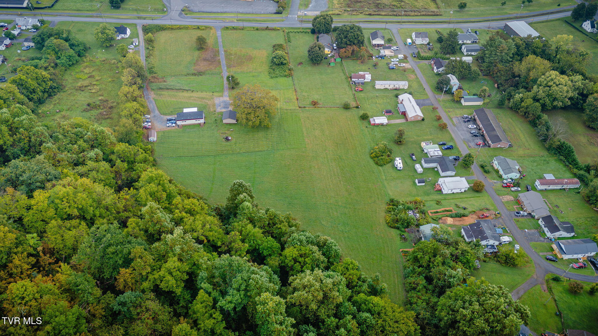 2108 State Line Road Elizabethton, TN 37643 - Photo 35 of 38 104