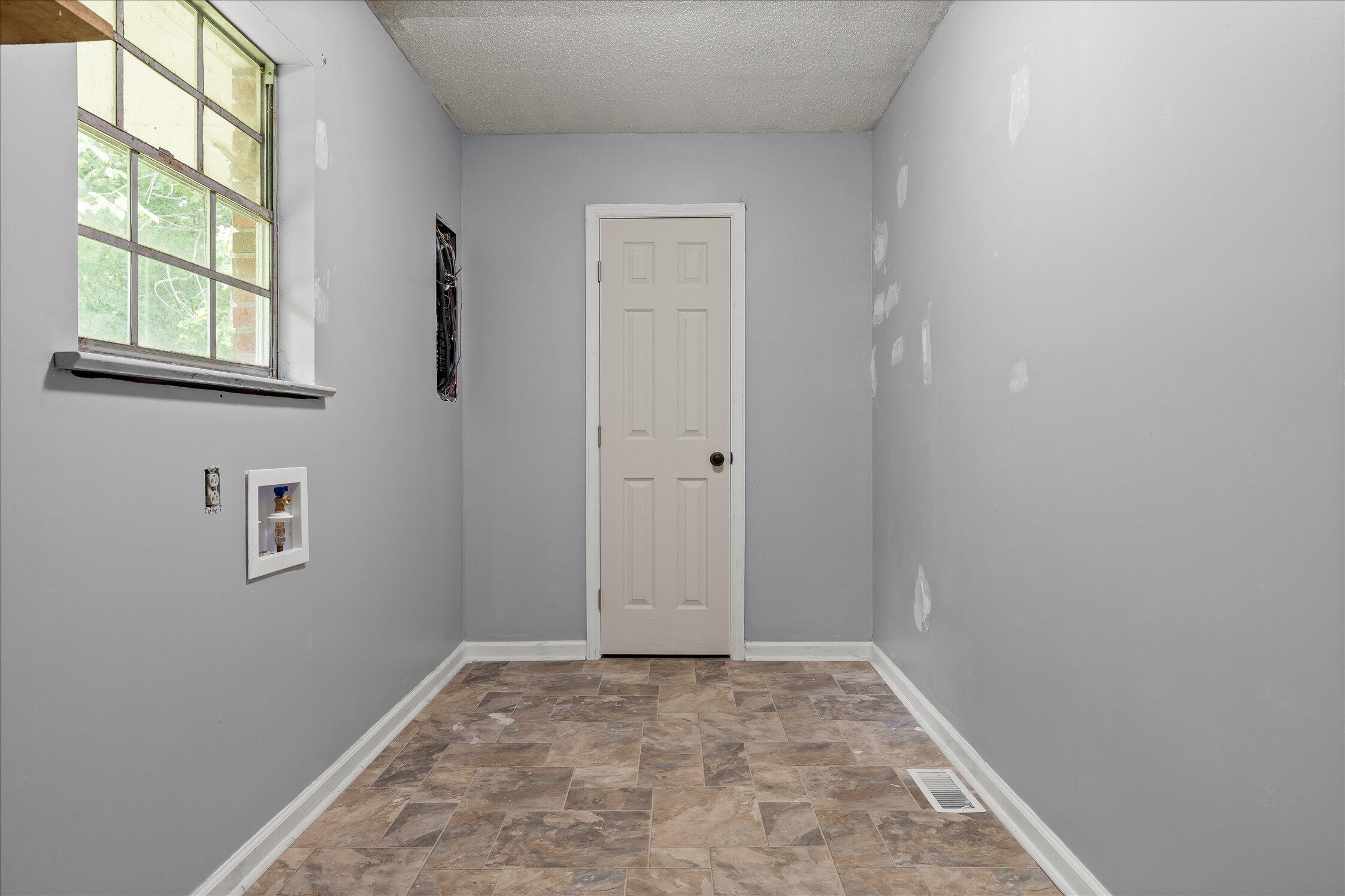 9128 Bramlett Road Harrison, TN 37341 - Photo 15 of 33 24-9128 Bramlett Rd-31