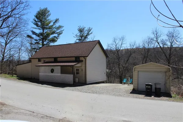 $124,900 | 283 Duck Hollow Road, Uniontown, PA 15401