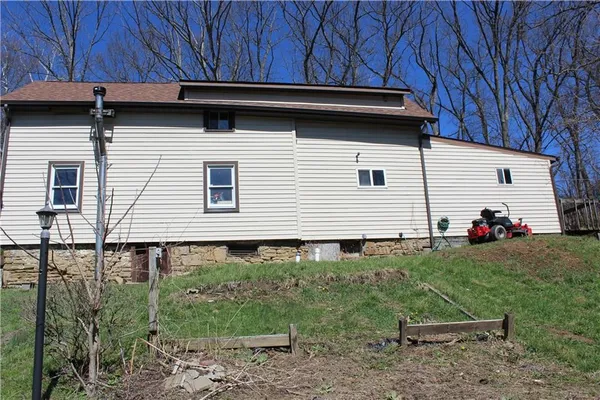 $124,900 | 283 Duck Hollow Road, Uniontown, PA 15401