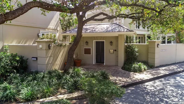 $1,395,000 | 122 Chester Street, Unit 2, San Antonio, TX 78209