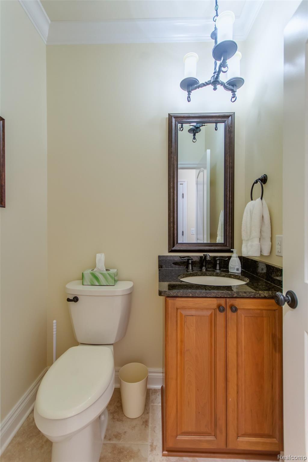8385 Deerwood Road Clarkston, MI 48348 - Photo 17 of 24 DSC_8873enf.jpg