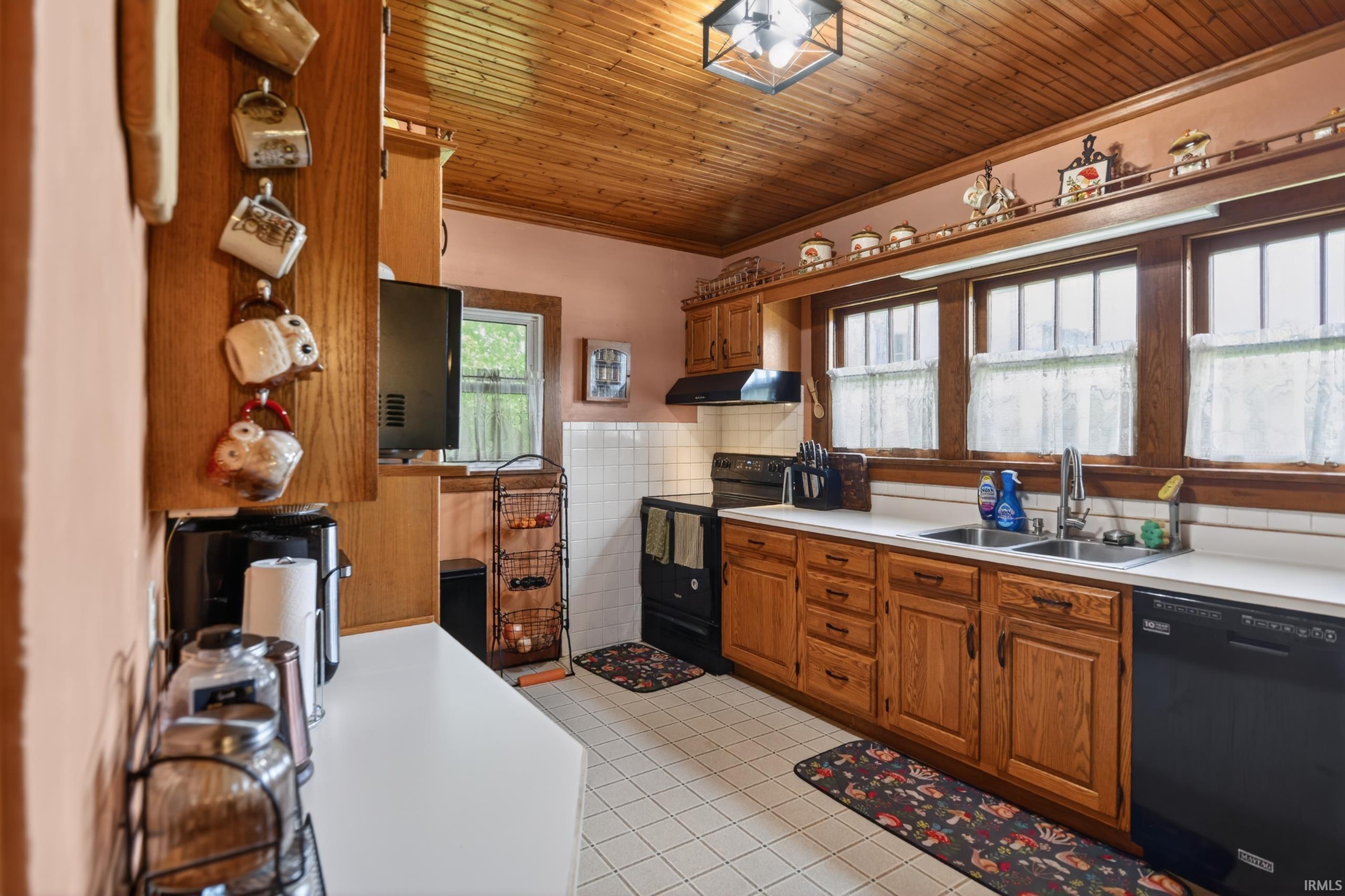 266 Dayton Road Dayton, IN 47941 - Photo 11 of 35