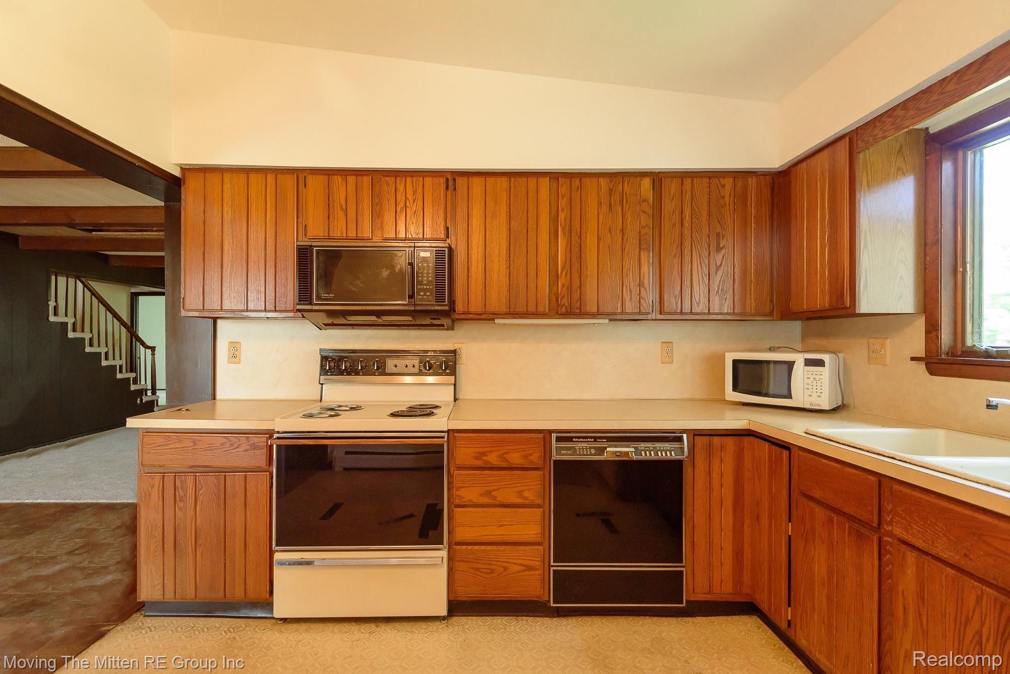 6850 Sheldon Road Belleville, MI 48111 - Photo 8 of 45 MTM_6850_sheldon-30.jpg