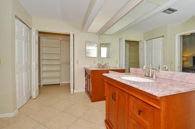5530 Coach House Circle, Unit E Boca Raton, FL 33486 - Photo 15 of 19 Master Bath