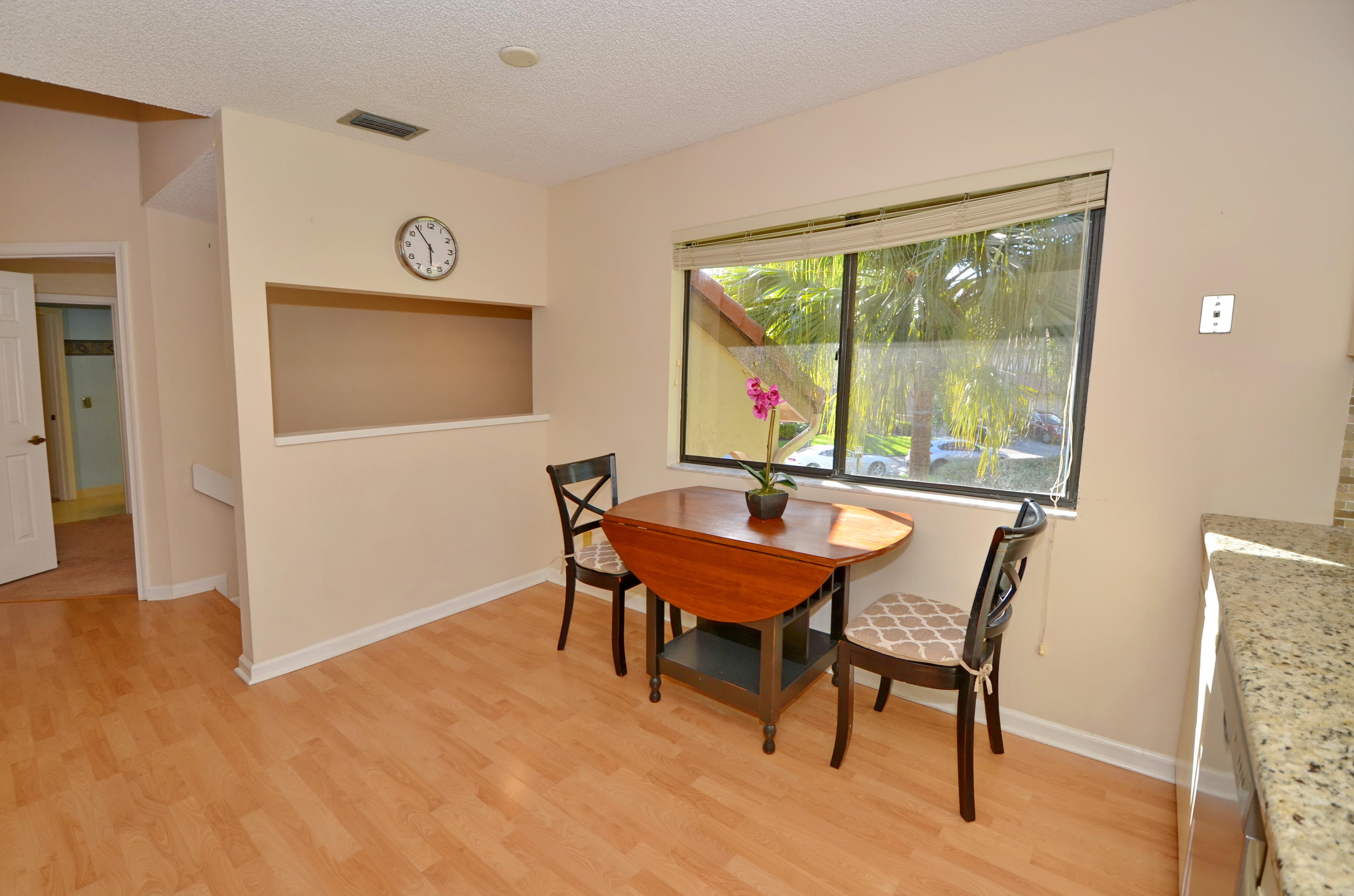 5530 Coach House Circle, Unit E Boca Raton, FL 33486 - Photo 6 of 19 Kitchen